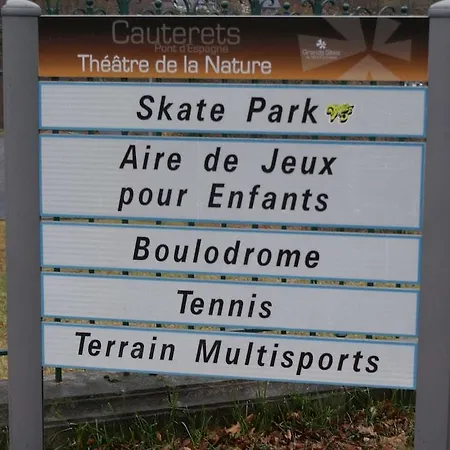 Appart hôtel Lagrange Le Domaine Des 100 Lacs