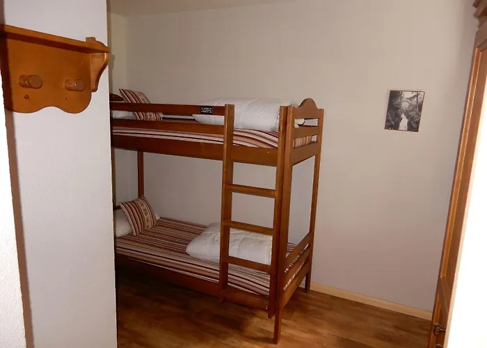 Lagrange Le Domaine Des 100 Lacs Aparthotel 3*