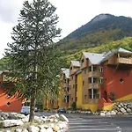 Aparthotel Lagrange Le Domaine Des 100 Lacs