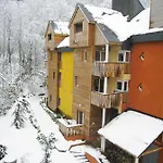 Lagrange Le Domaine Des 100 Lacs