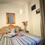 Lagrange Le Domaine Des 100 Lacs Aparthotel 3*