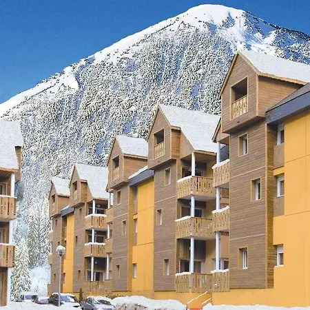 Lagrange Le Domaine Des 100 Lacs Апарт-отель 3*