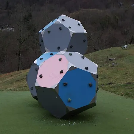 Lagrange Le Domaine Des 100 Lacs