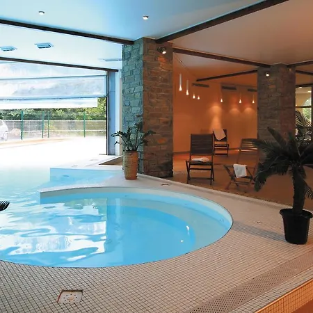 Apart-hotel Lagrange Le Domaine Des 100 Lacs 3*