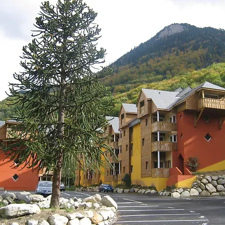 Aparthotel Lagrange Le Domaine Des 100 Lacs